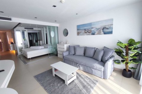 Studio dans le Condo à Pattaya, Thaïlande  № 173561 - photo 2