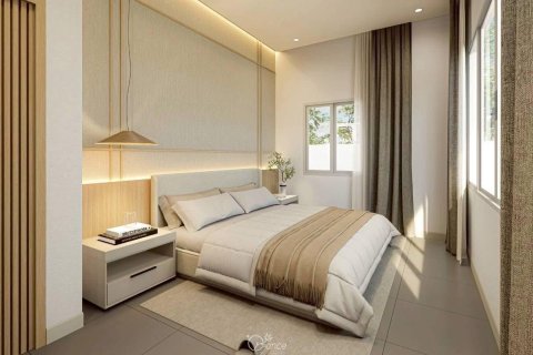 House in Phuket, Thailand 3 bedrooms № 173564 - photo 15