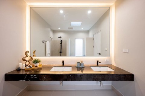 House in Chatuchak, Bangkok, Thailand 5 bedrooms № 173566 - photo 4