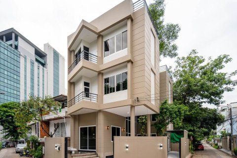 House in Chatuchak, Bangkok, Thailand 5 bedrooms № 173566 - photo 24