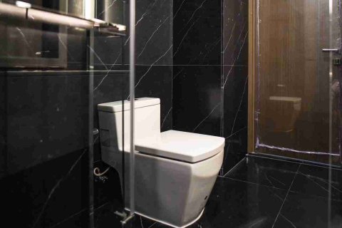Condo in Bangkok, Thailand, 2 bedrooms № 184119 - photo 10