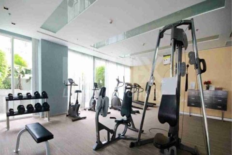 Condo in Bangkok, Thailand, 3 bedrooms № 184120 - photo 11