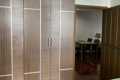 Condo in Bangkok, Thailand, 2 bedrooms  № 143287 - photo 9