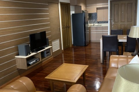 Condo in Bangkok, Thailand, 2 bedrooms  № 143287 - photo 2
