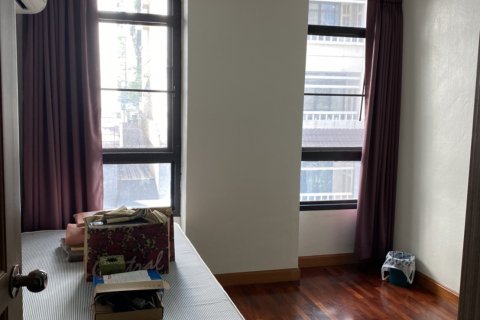 Condo in Bangkok, Thailand, 2 bedrooms  № 143287 - photo 8