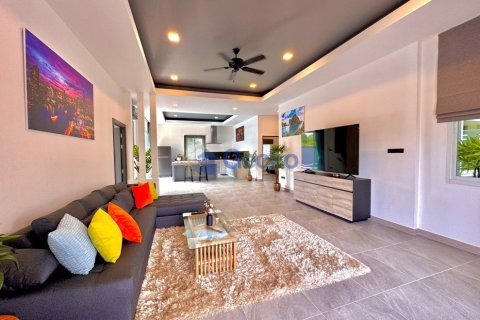 Haus in Pattaya, Thailand 3 Schlafzimmer № 220460 - Foto 3