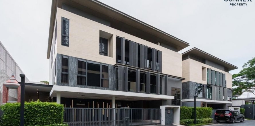 Дом в Суан Луанге, Бангкок, Таиланд с 4 спальнями  № 137451