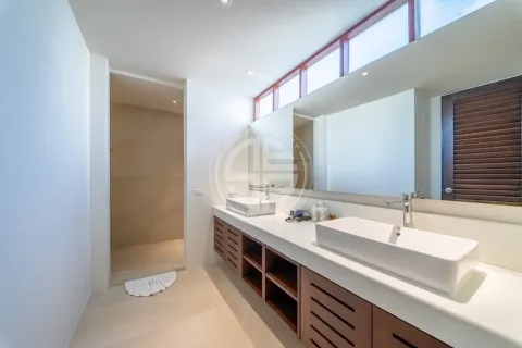 Chalet de 5 dormitorios en Layan Beach, Tailandia № 190660 - foto 10