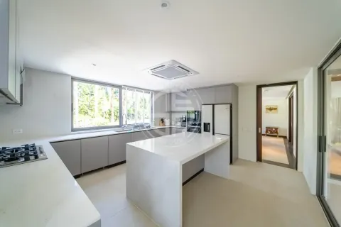 Chalet de 5 dormitorios en Layan Beach, Tailandia № 190660 - foto 5