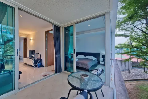 Apartment in Pattaya, Thailand 2 bedrooms № 170389 - photo 19