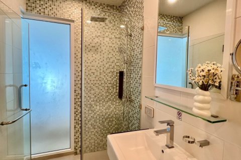 Apartment in Pattaya, Thailand 2 rooms № 170386 - photo 9