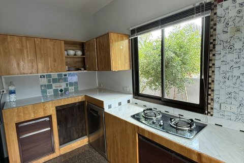 Villa à Surat Thani, Thaïlande 4 chambres № 147129 - photo 13