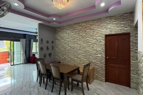 Villa à Surat Thani, Thaïlande 4 chambres № 147129 - photo 11