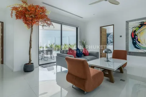 House in Rawai, Thailand 4 bedrooms № 209508 - photo 5