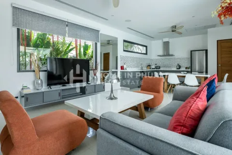 House in Rawai, Thailand 4 bedrooms № 209508 - photo 3