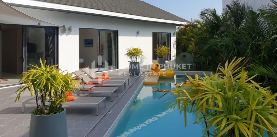 House in Rawai, Thailand 4 bedrooms № 209508
