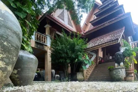 Propriété commerciale à Chiang Mai, Thaïlande 430 m2 № 162806 - photo 2