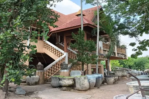 Коммерческая недвижимость в Чиангмае, Таиланд 430м2  № 162806