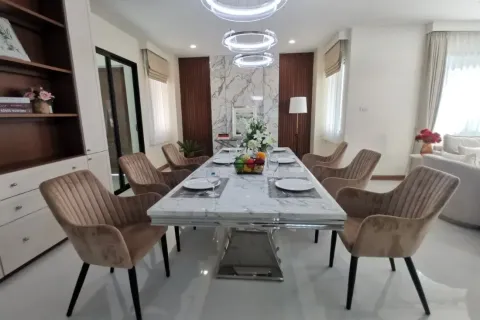 Дом в Чиангмае, Таиланд с 5 спальнями № 162809 - фото 2