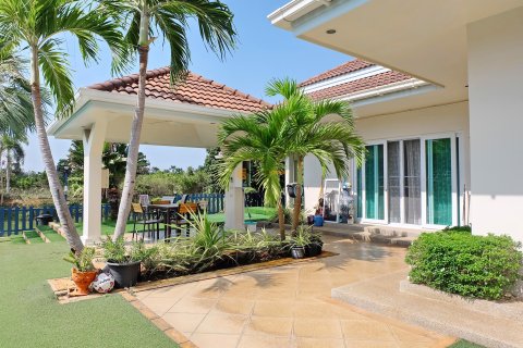 Studio in Bang Lamung, Thailand № 162286 - photo 3