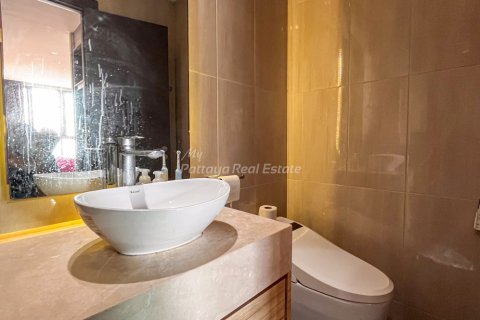 Condo in Bang Lamung, Thailand, 2 bedrooms  № 162289 - photo 18