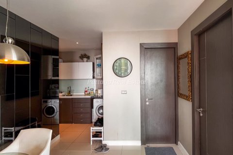 Condo in Bang Lamung, Thailand, 2 bedrooms  № 162289 - photo 8