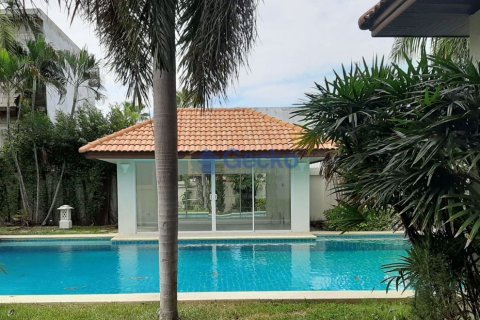 House in Pattaya, Thailand 12 bedrooms № 201875 - photo 4