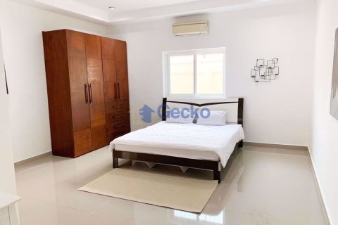 House in Pattaya, Thailand 12 bedrooms № 201875 - photo 10