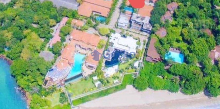 House in Pattaya, Thailand 12 bedrooms № 201875