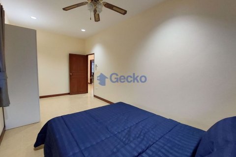 House in Pattaya, Thailand 3 bedrooms № 201874 - photo 11