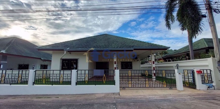 House in Pattaya, Thailand 3 bedrooms № 201874