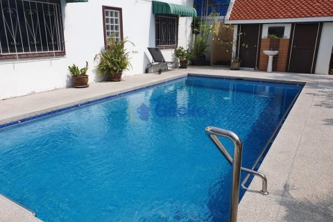 House in Pattaya, Thailand 4 bedrooms № 201870 - photo 29