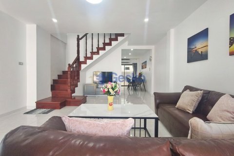 House in Pattaya, Thailand 4 bedrooms № 201870 - photo 2