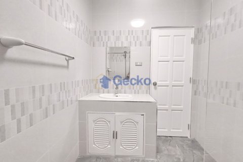House in Pattaya, Thailand 4 bedrooms № 201870 - photo 14