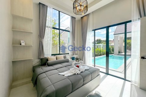 House in Pattaya, Thailand 4 bedrooms № 201871 - photo 25