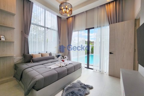 House in Pattaya, Thailand 4 bedrooms № 201871 - photo 16