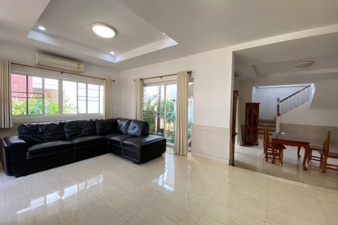 Дом в Чиангмае, Таиланд с 3 спальнями  № 120185 - фото 4