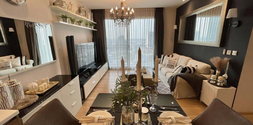 Condo à Khlong Toei, Bangkok, Thaïlande, 2 chambres  № 140950