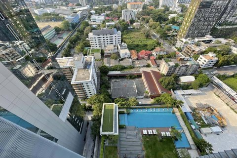 Condo à Khlong Toei, Bangkok, Thaïlande, 2 chambres  № 140950 - photo 12