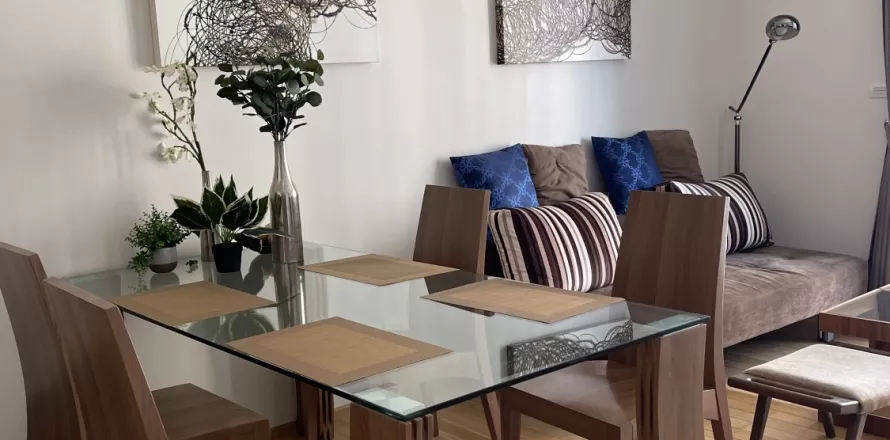 Студия в кондо в Ваттхане, Бангкок, Таиланд № 140951