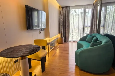 Condo in Bang Tao, Thailand, 1 bedroom  № 175615