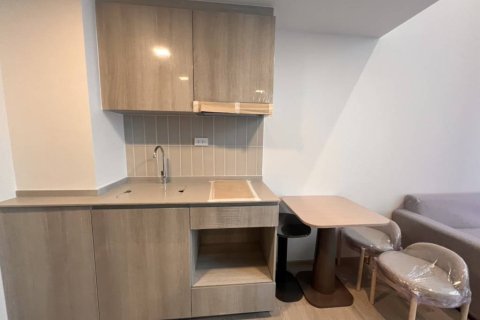 Studio in the Condo in Chatuchak, Bangkok, Thailand  № 172697 - photo 4