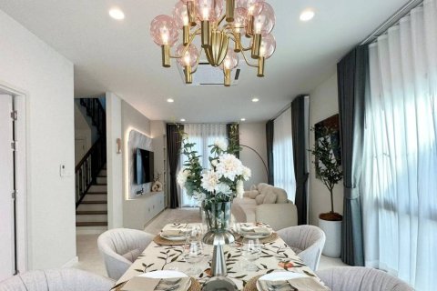 House in Phuket, Thailand 4 bedrooms № 172701 - photo 10