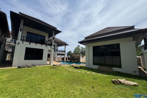 Дом в Паттайе, Таиланд с 4 спальнями  № 146028 - фото 3