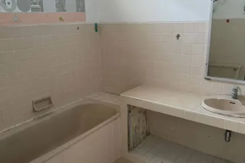 Condominio de 3 dormitorios en Khlong Toei, Bangkok, Tailandia № 214333 - foto 11