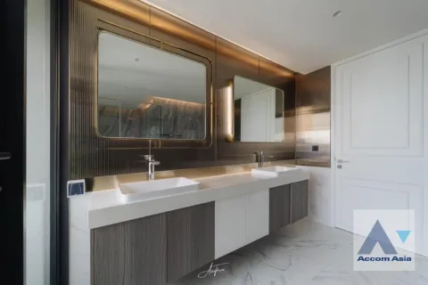 Casa de 3 dormitorios en Watthana, Bangkok, Tailandia № 214338 - foto 8