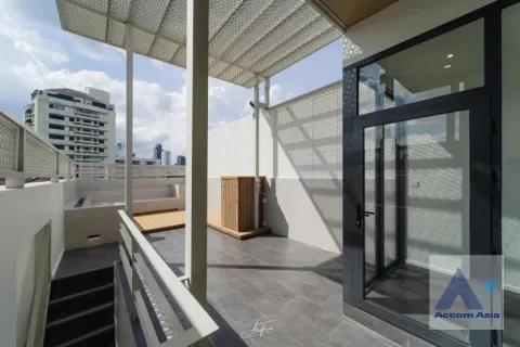 Casa de 3 dormitorios en Watthana, Bangkok, Tailandia № 214338 - foto 18
