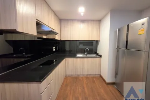 Condominio de 3 dormitorios en Khlong Toei, Bangkok, Tailandia № 214336 - foto 3
