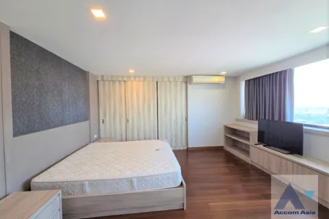 Condominio de 3 dormitorios en Khlong Toei, Bangkok, Tailandia № 214336 - foto 7