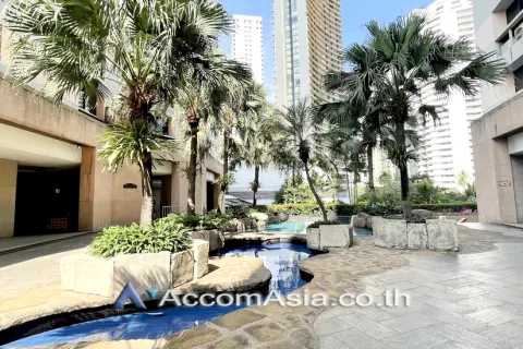 Condominio de 3 dormitorios en Khlong Toei, Bangkok, Tailandia № 214336 - foto 17